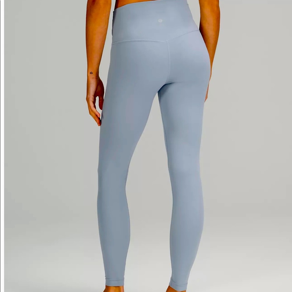 NWT Lululemon Align HR 28’’
